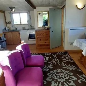 The Bed & Breakfast Saint-Segal
